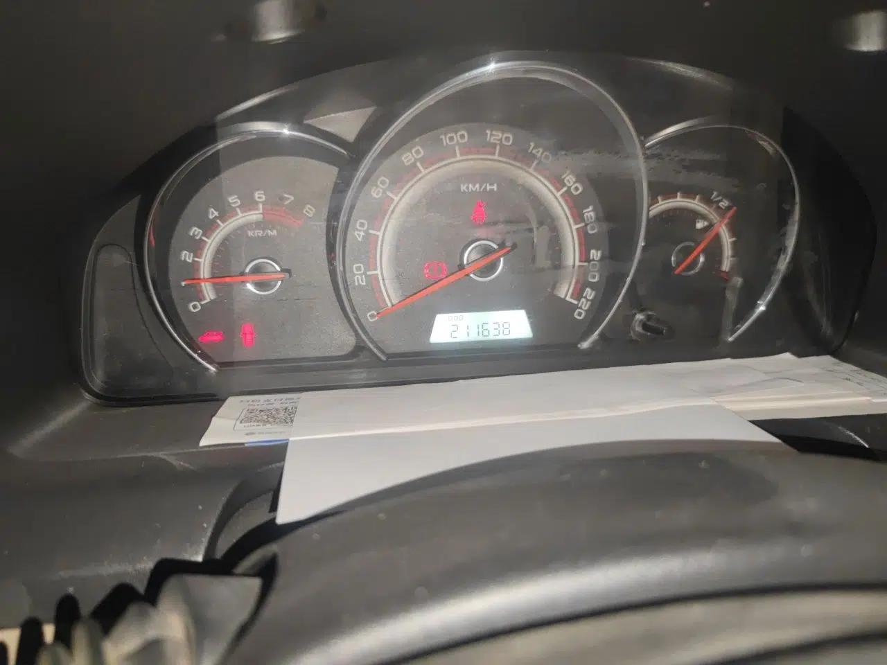Baojun 630 2013 1.8L manual Comfort trim level — миниатюра 13