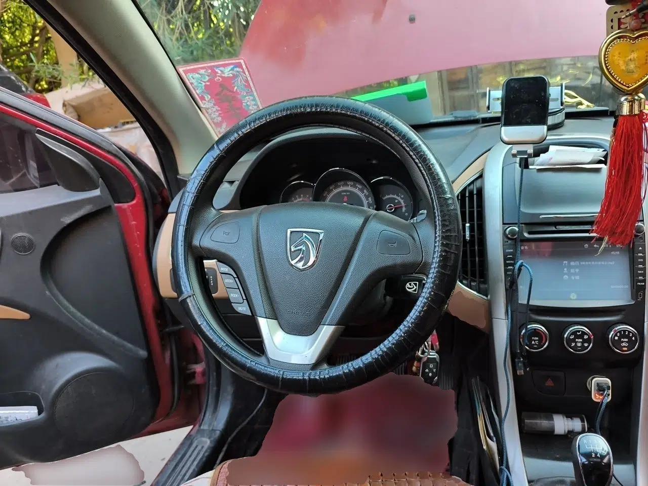 Baojun 630 2013 1.5L manual Elite version — миниатюра 11