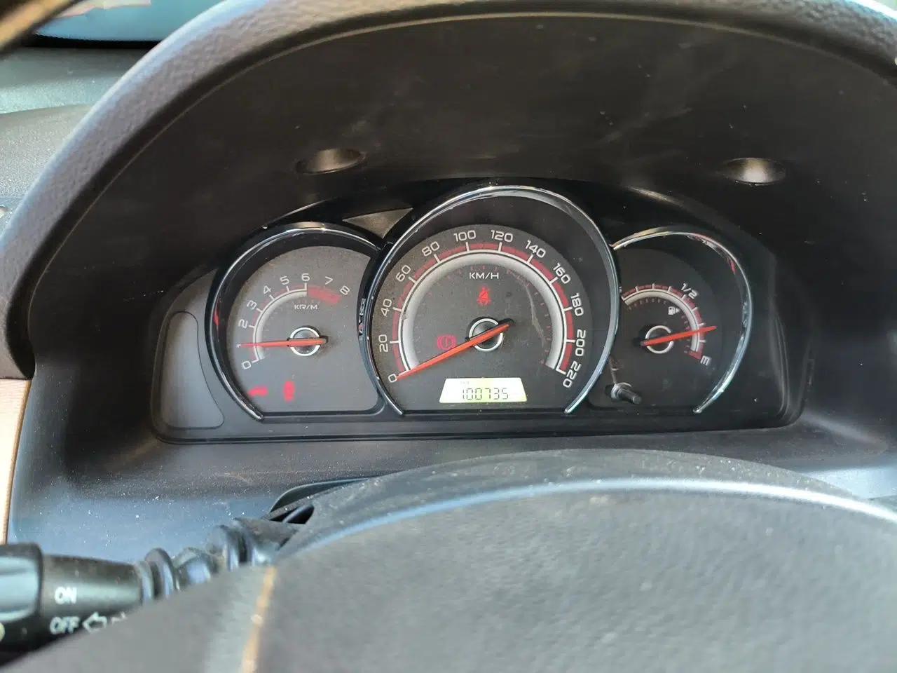Baojun 630 2013 1.5L manual Elite version — миниатюра 12