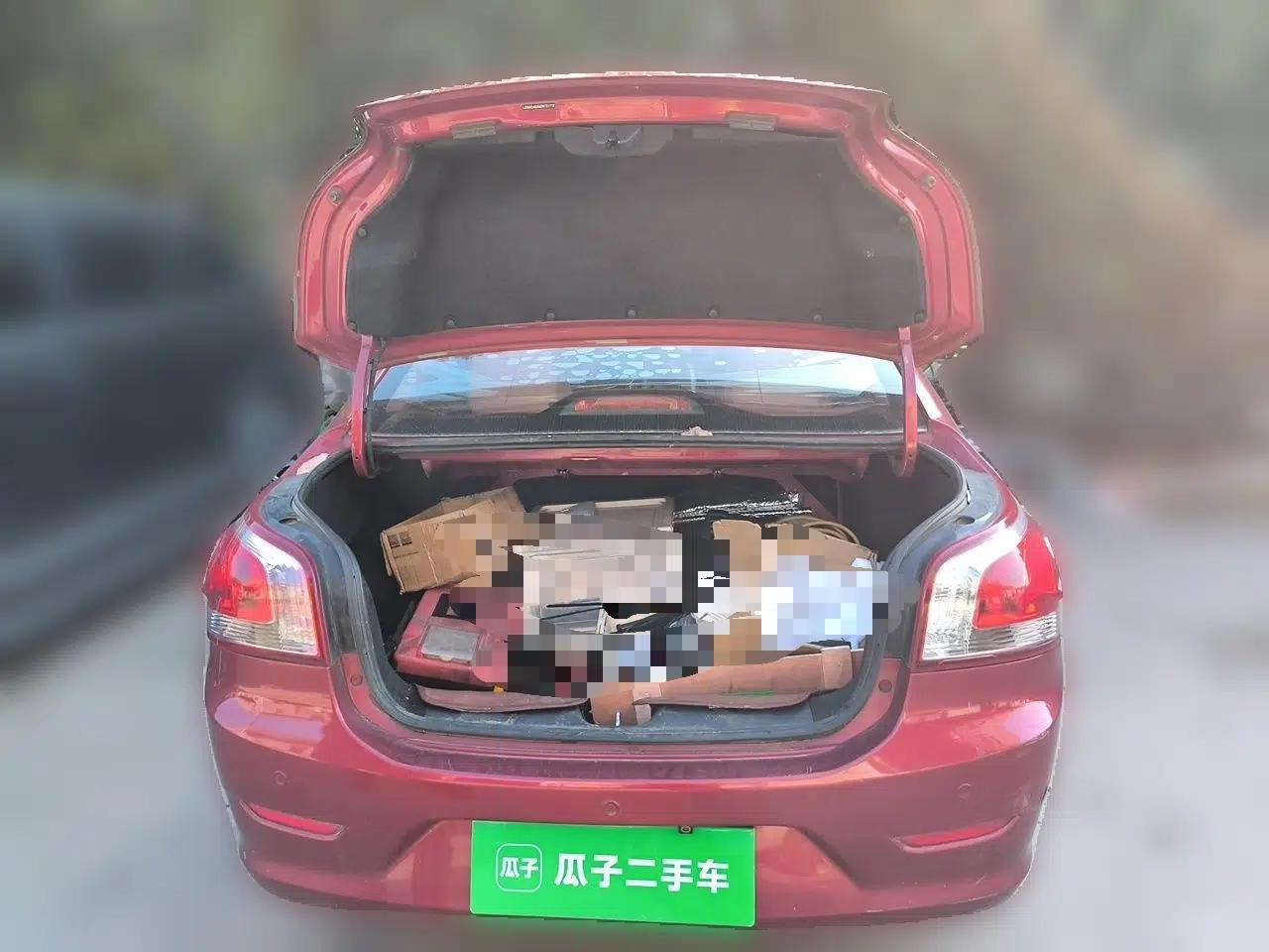 Baojun 630 2013 1.5L manual Elite version — миниатюра 20