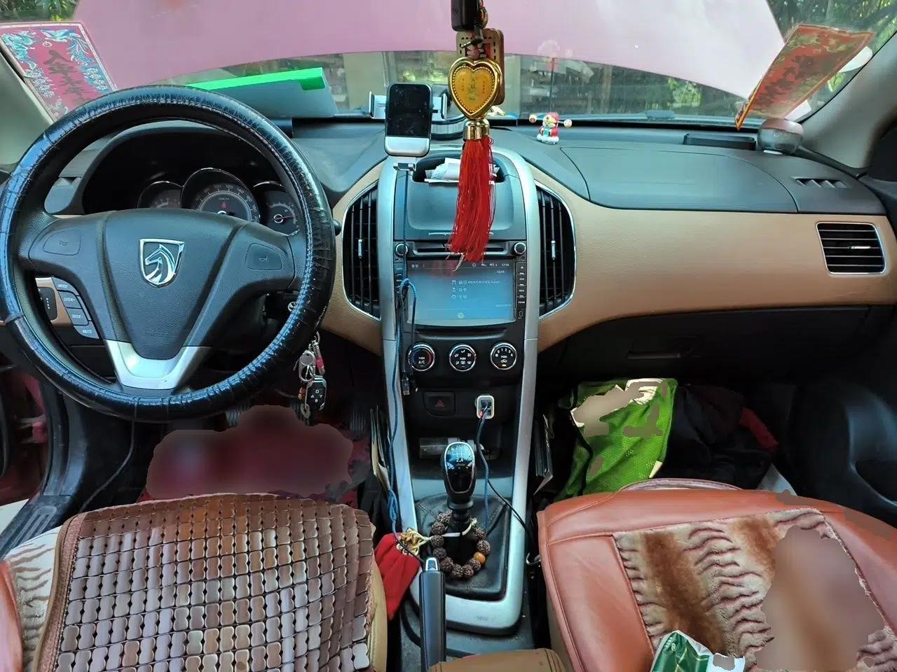 Baojun 630 2013 1.5L manual Elite version — миниатюра 10