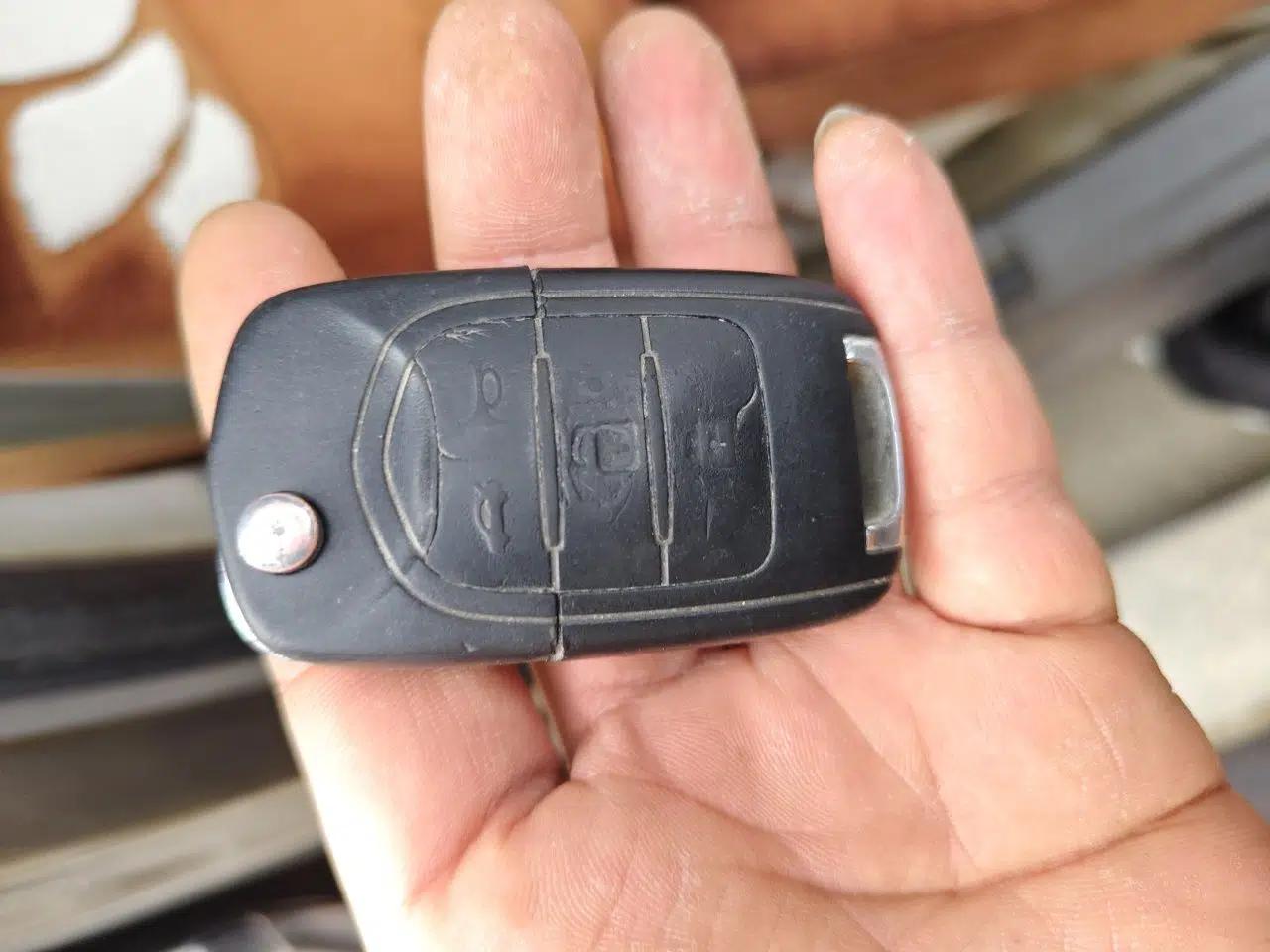 Baojun 630 2011 1.5L manual Comfort trim level — миниатюра 9