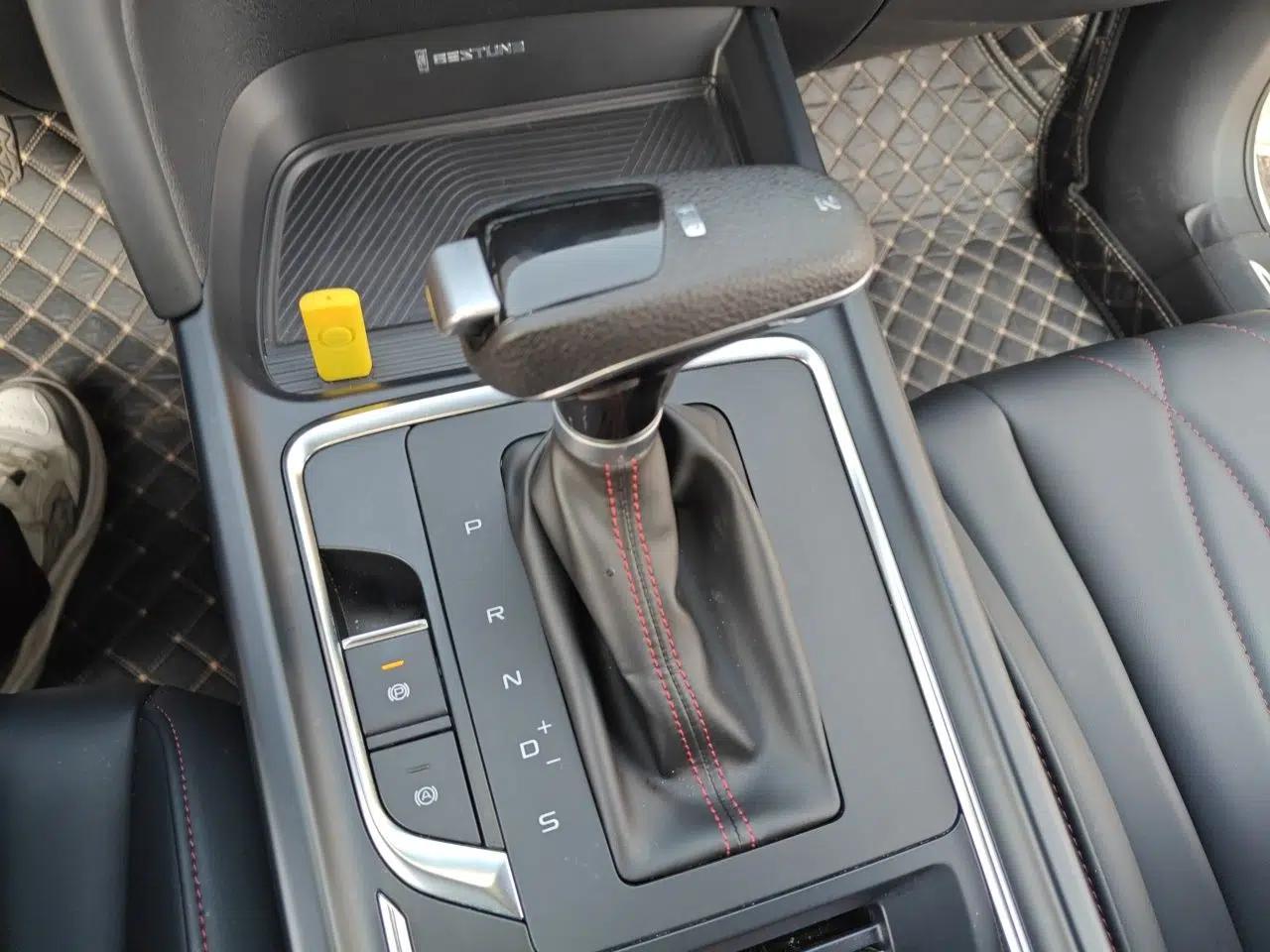 Bestune T55 2023 1.5T Automatic Leap Model — миниатюра 15