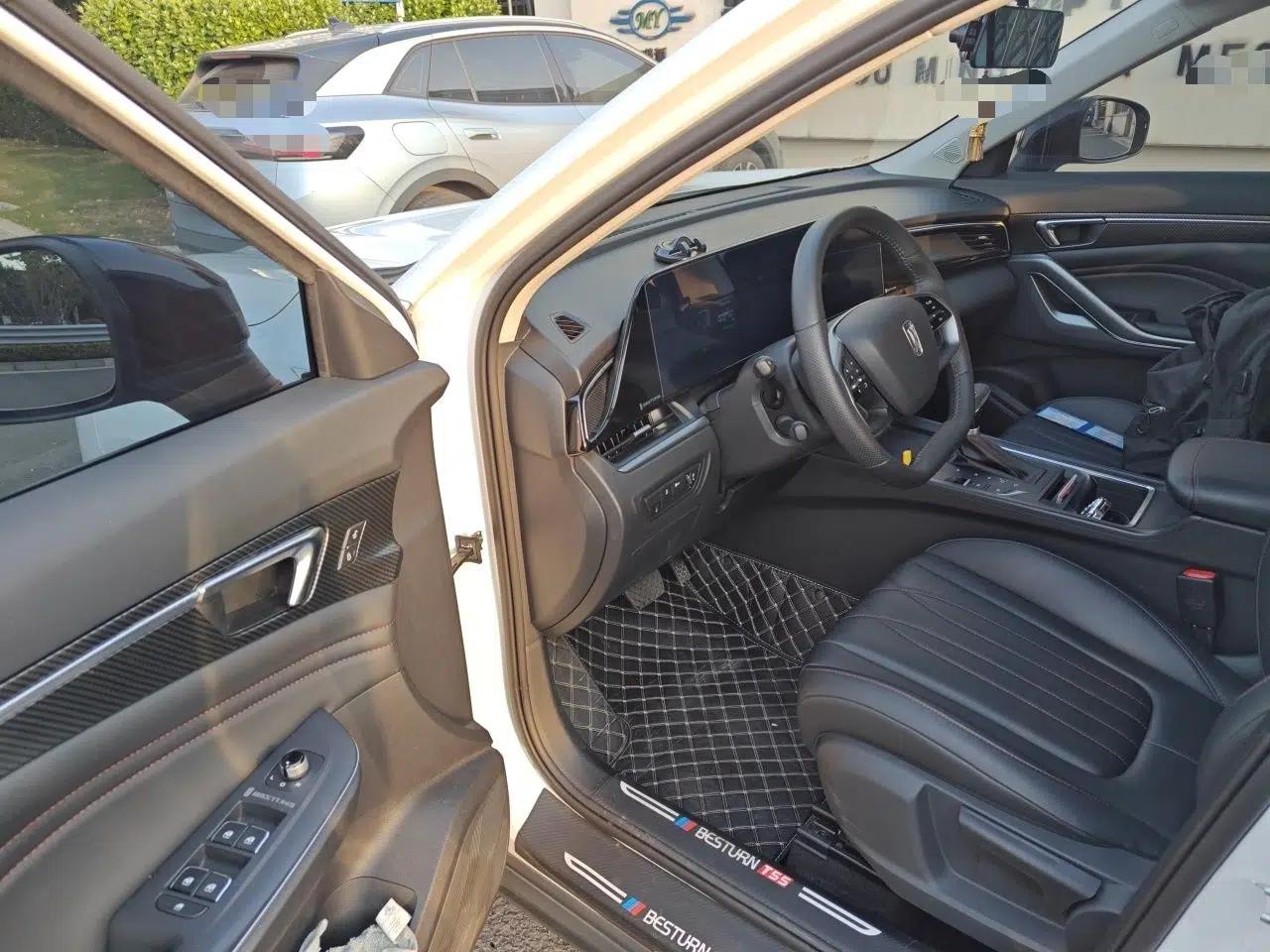 Bestune T55 2023 1.5T Automatic Leap Model — миниатюра 17