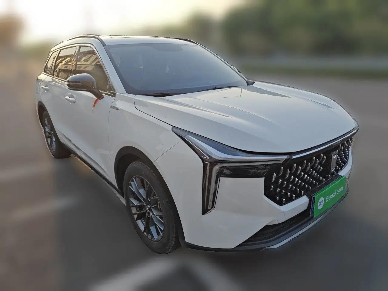Bestune T55 2023 1.5T Automatic Leap Model — миниатюра 3
