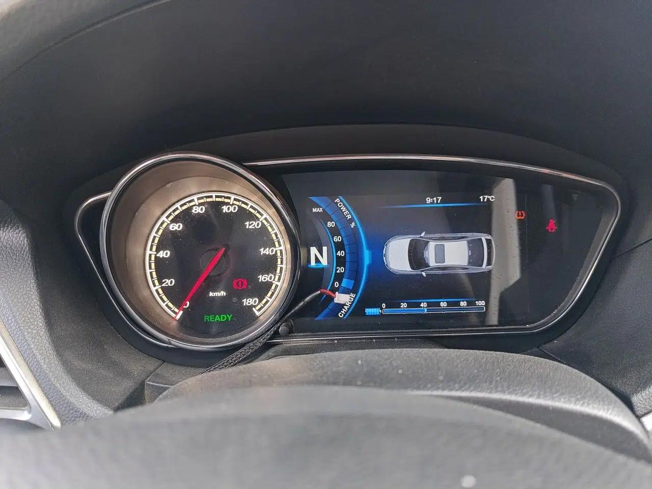 Bestune B30EV 2019 EV400 — миниатюра 12