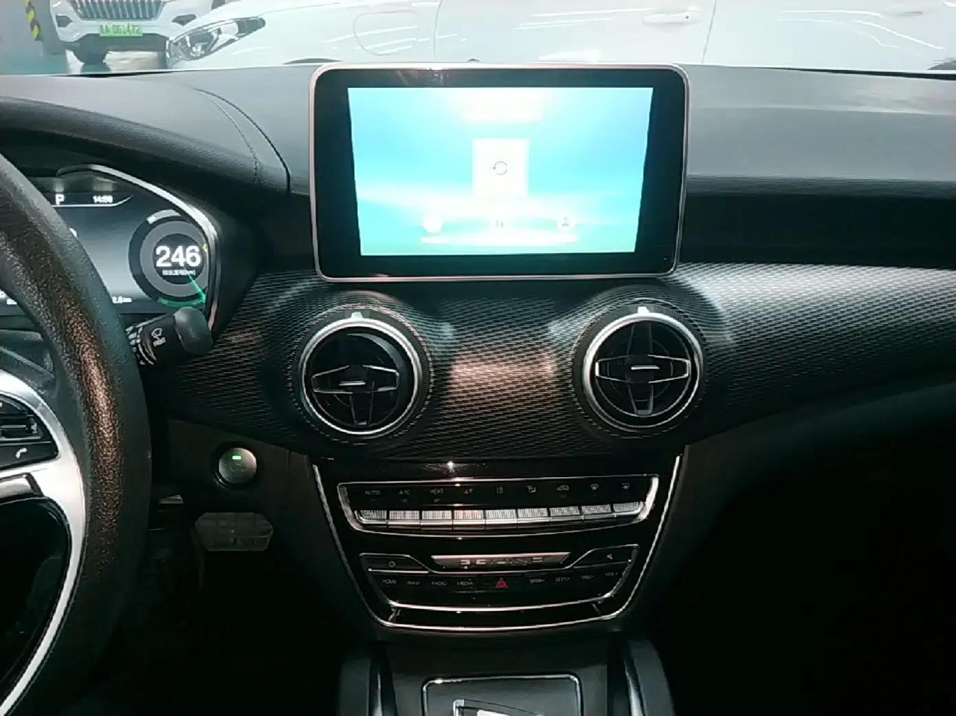 BAIC Beijing EU5 2022 Ride-Hailing High-Power Luxury Edition — миниатюра 16