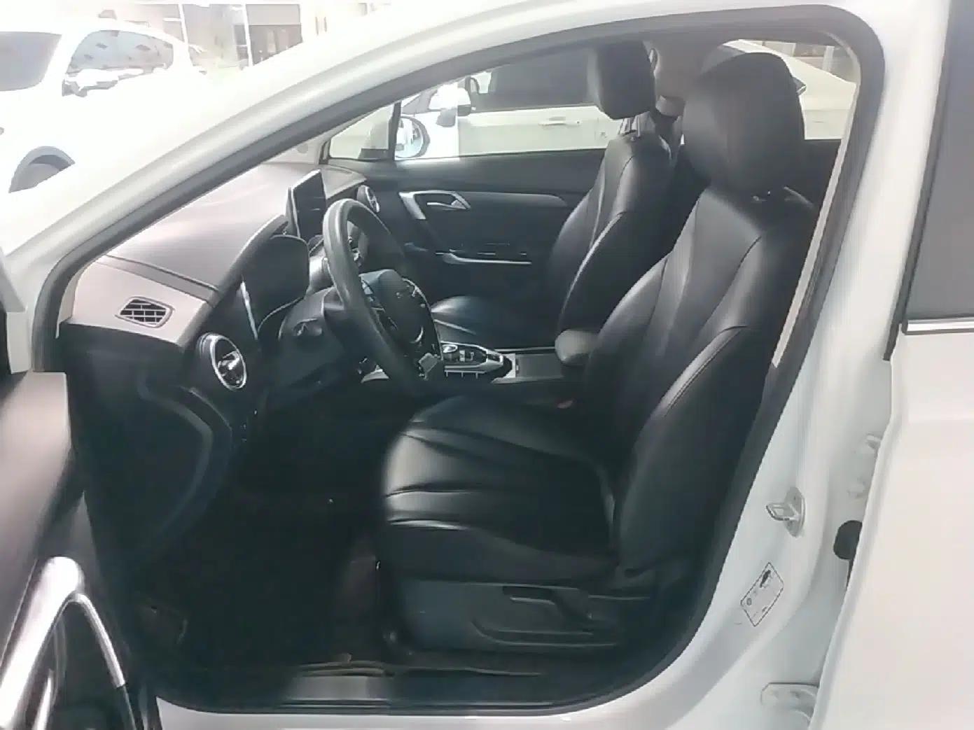 BAIC Beijing EU5 2022 Ride-Hailing High-Power Luxury Edition — миниатюра 17