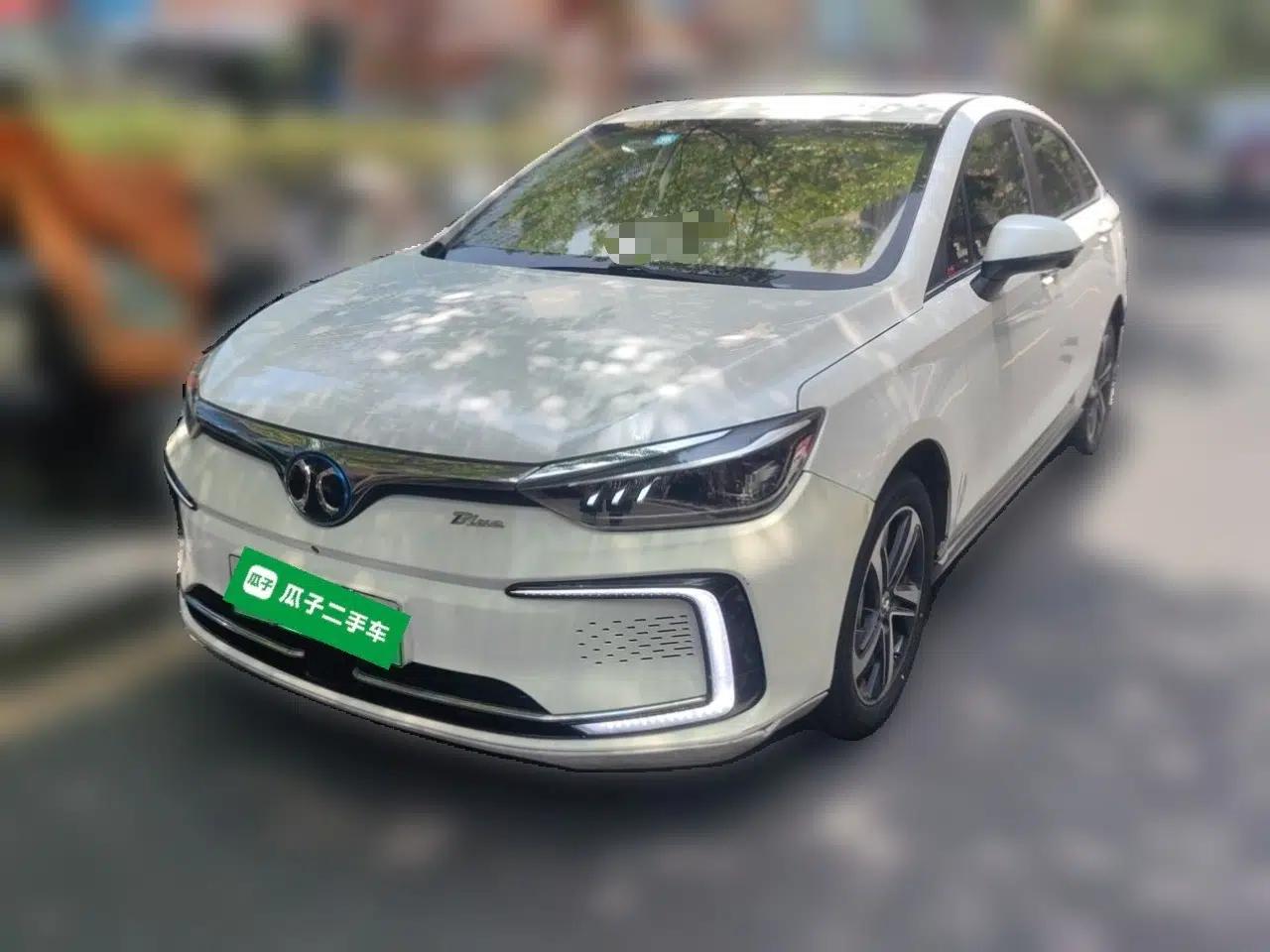 BAIC Beijing EU5 2018 R500 Smart Wind Edition — миниатюра 1