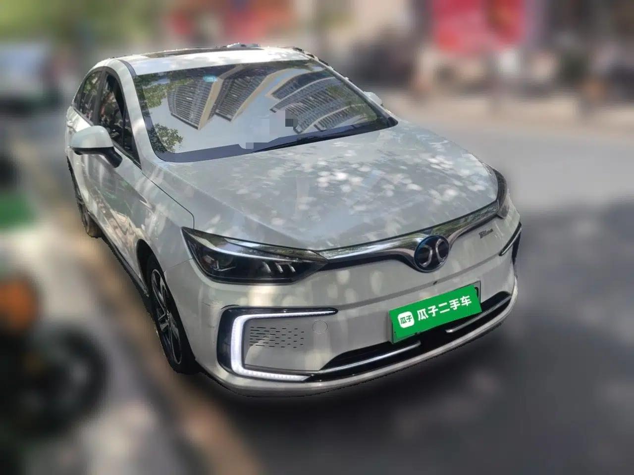 BAIC Beijing EU5 2018 R500 Smart Wind Edition — миниатюра 3