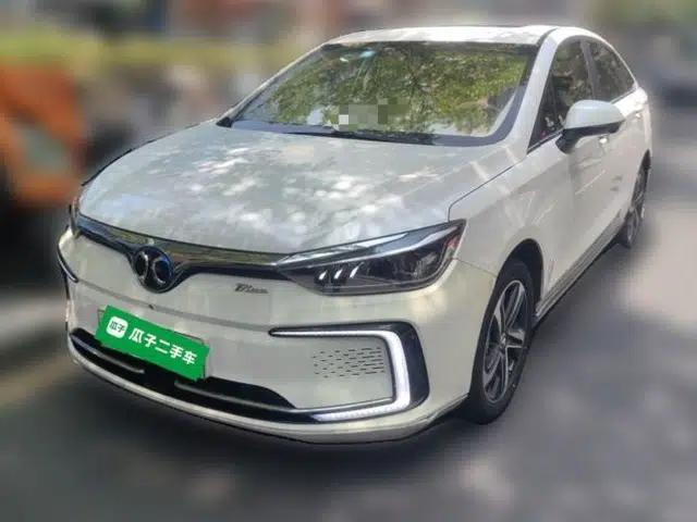 BAIC Beijing EU5 2018 R500 Smart Wind Edition