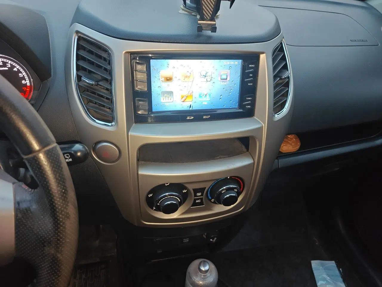 Great Wall M4 2012 1.5L Manual Luxury Version — миниатюра 14