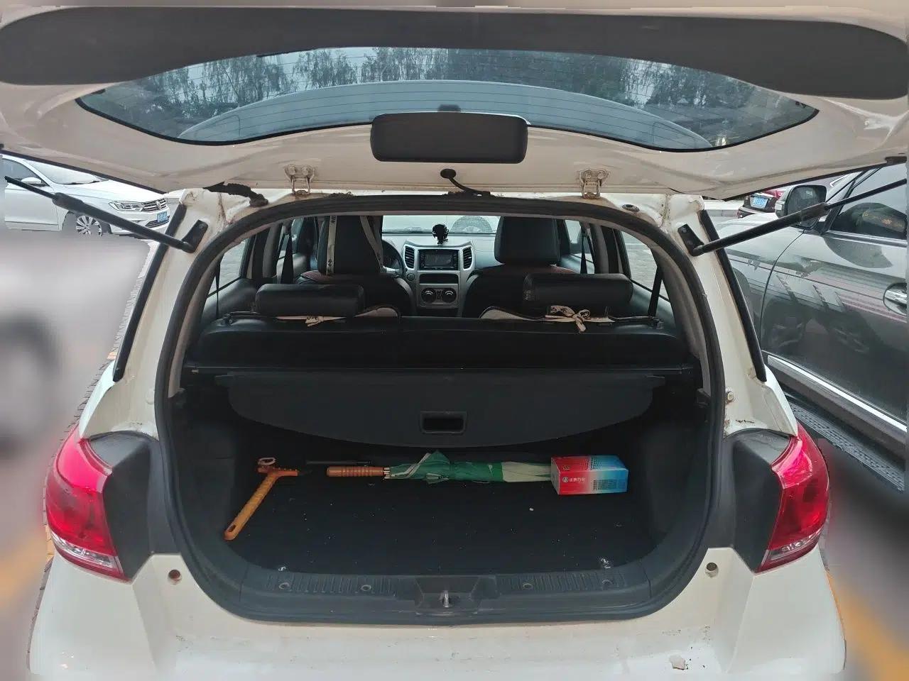 Great Wall M4 2012 1.5L Manual Luxury Version — миниатюра 20