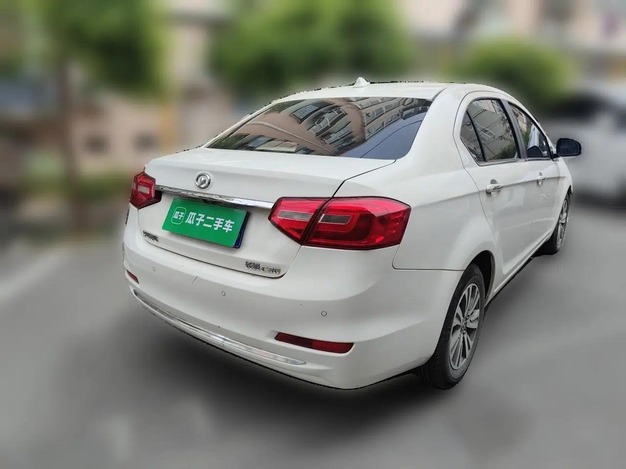 Great Wall C30 2015 1.5L Manual Luxury Model — миниатюра 6