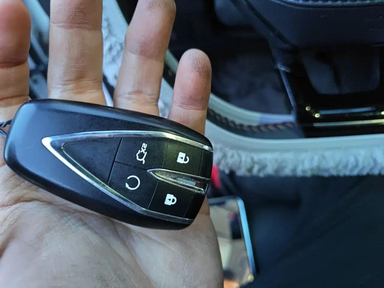 CHANGAN OSHAN Z6 New Energy 2023 ZhiDian iDD 150KM Flagship PLUS — миниатюра 9