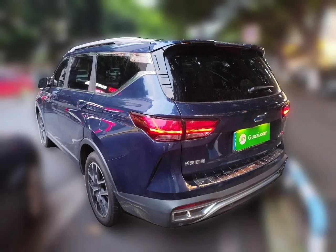 CHANGAN OSHAN COS1 2020 GT 2.0T Automatic Fashionable Smart Connectivity 7-Seater — миниатюра 4