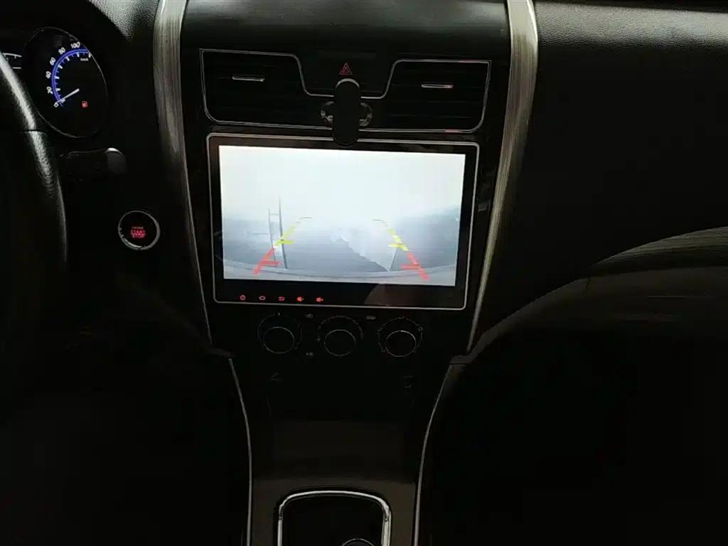 Fengxing S500 2016 Model 1.6L Manual Premium Edition — миниатюра 13