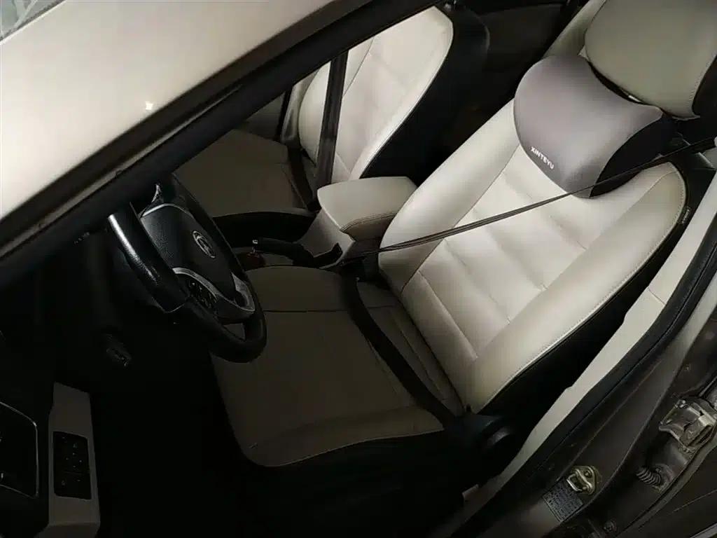 Fengxing S500 2016 Model 1.6L Manual Premium Edition — миниатюра 15