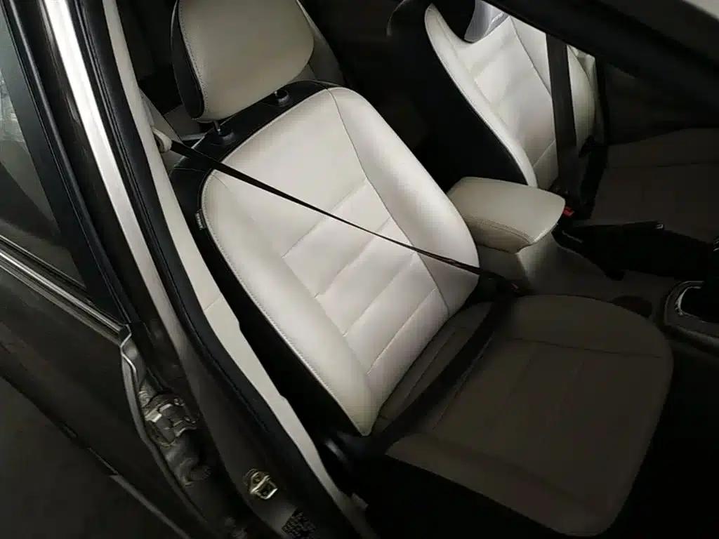 Fengxing S500 2016 Model 1.6L Manual Premium Edition — миниатюра 25