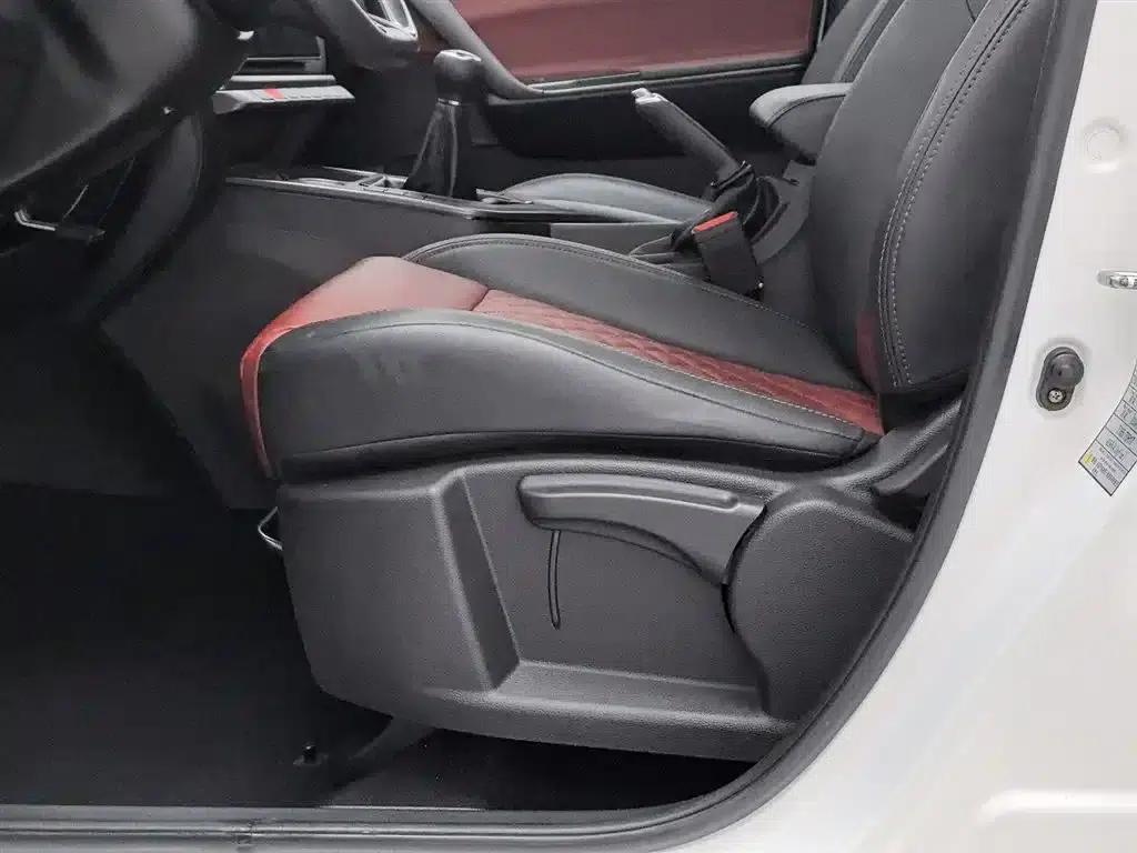 Fengxing T5 2020 Facelift 1.6L Manual Premium Edition (China VI Emission Standard) — миниатюра 20