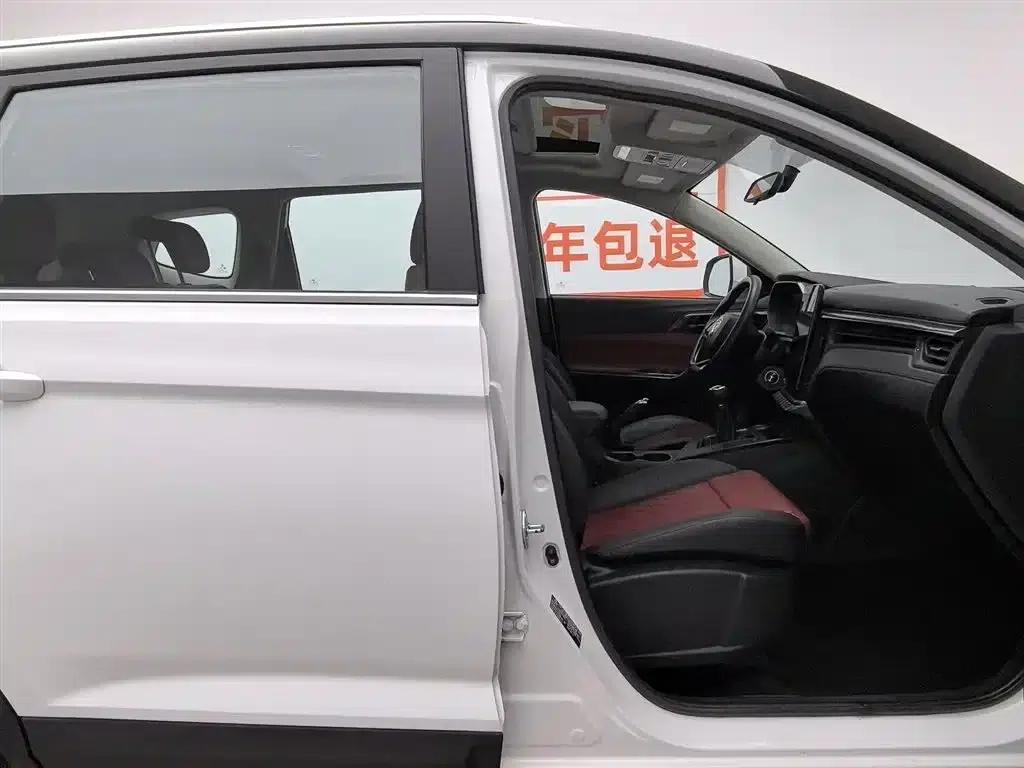 Fengxing T5 2020 Facelift 1.6L Manual Premium Edition (China VI Emission Standard) — миниатюра 23