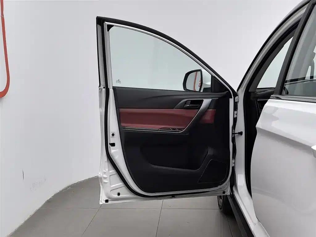 Fengxing T5 2020 Facelift 1.6L Manual Premium Edition (China VI Emission Standard) — миниатюра 8
