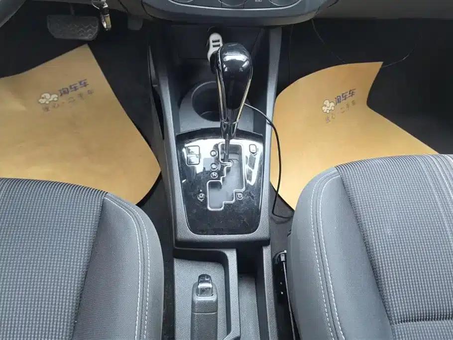 Dongfeng Fengshen AX3 2016 1.5L Automatic Premium Edition — миниатюра 16