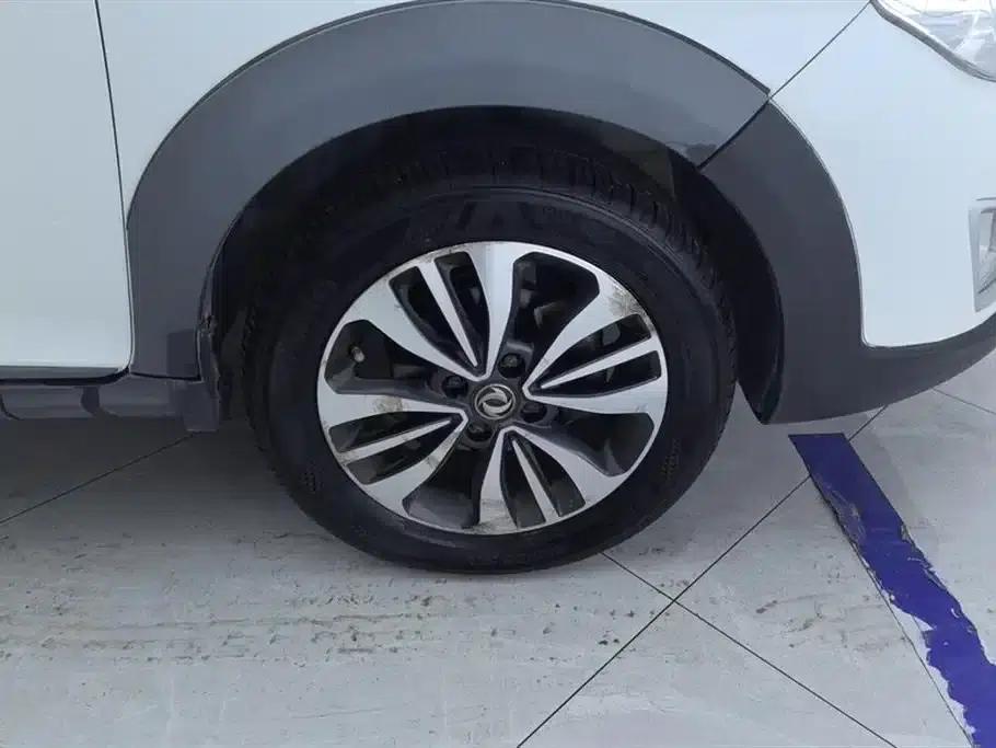 Dongfeng Fengshen AX3 2016 1.5L Automatic Premium Edition — миниатюра 6