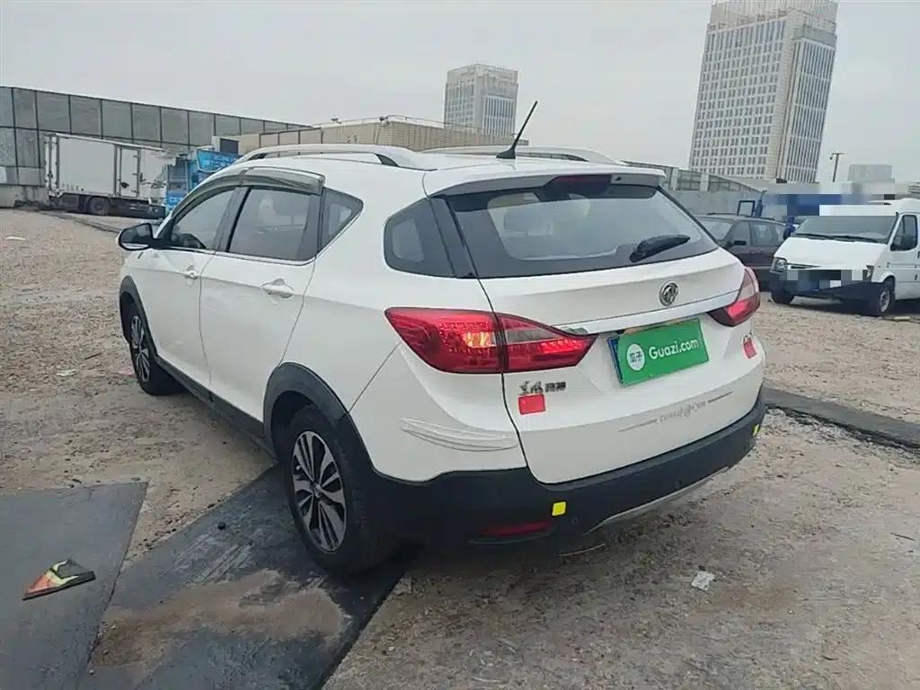 Dongfeng Fengshen AX3 2016 1.5L Automatic Premium Edition — миниатюра 5