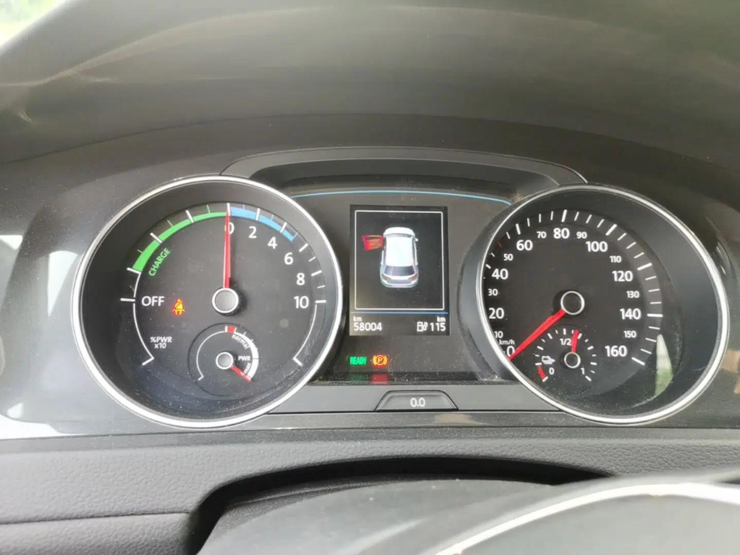 Volkswagen Golf Pure Electric 2020 Chari — миниатюра 15