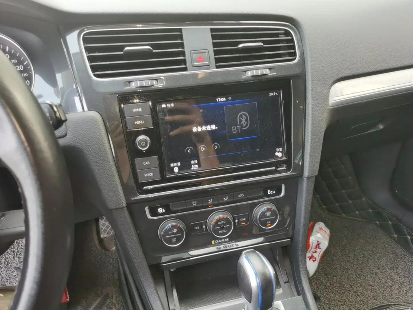 Volkswagen Golf Pure Electric 2020 Chari — миниатюра 16