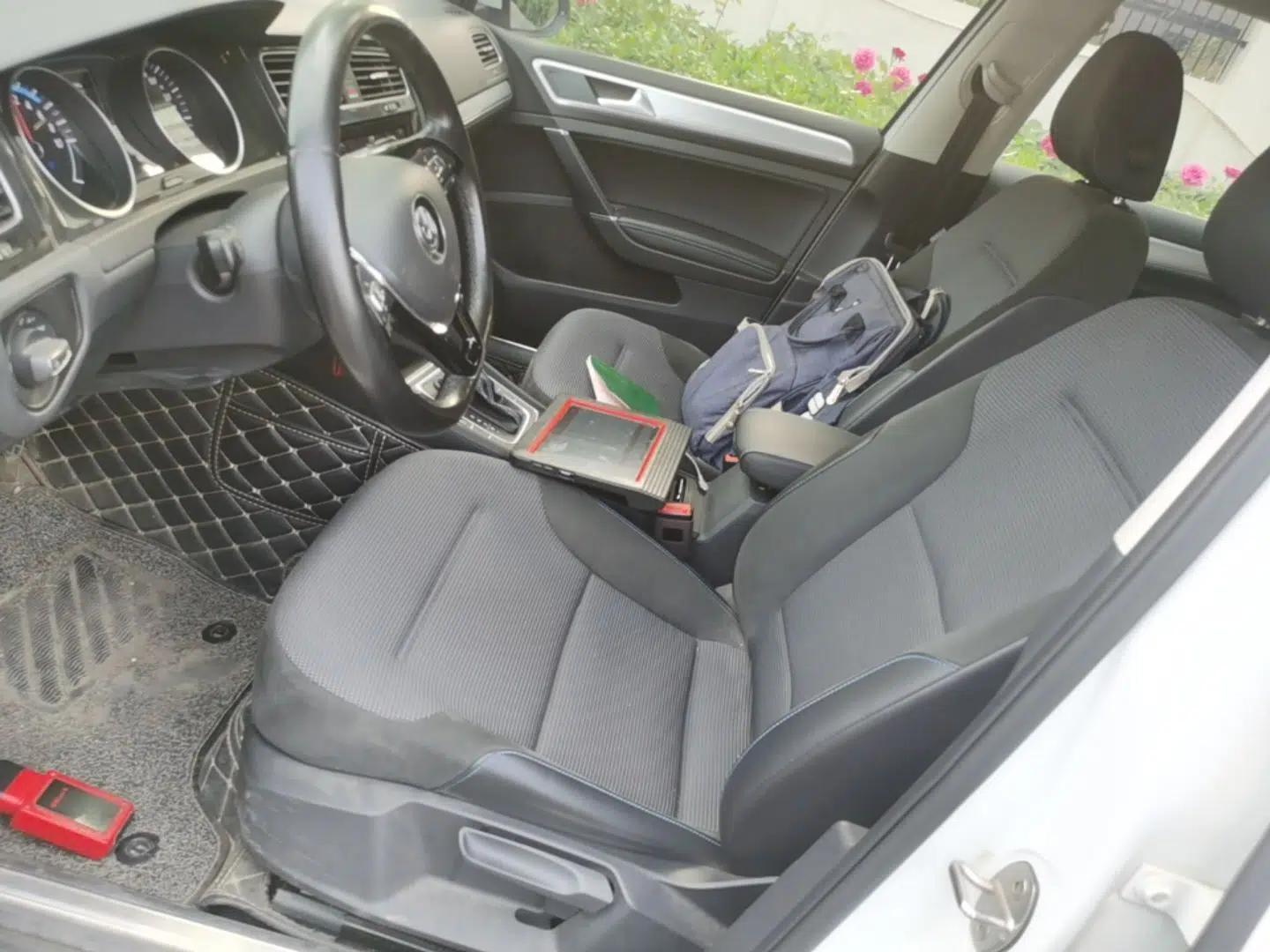 Volkswagen Golf Pure Electric 2020 Chari — миниатюра 18