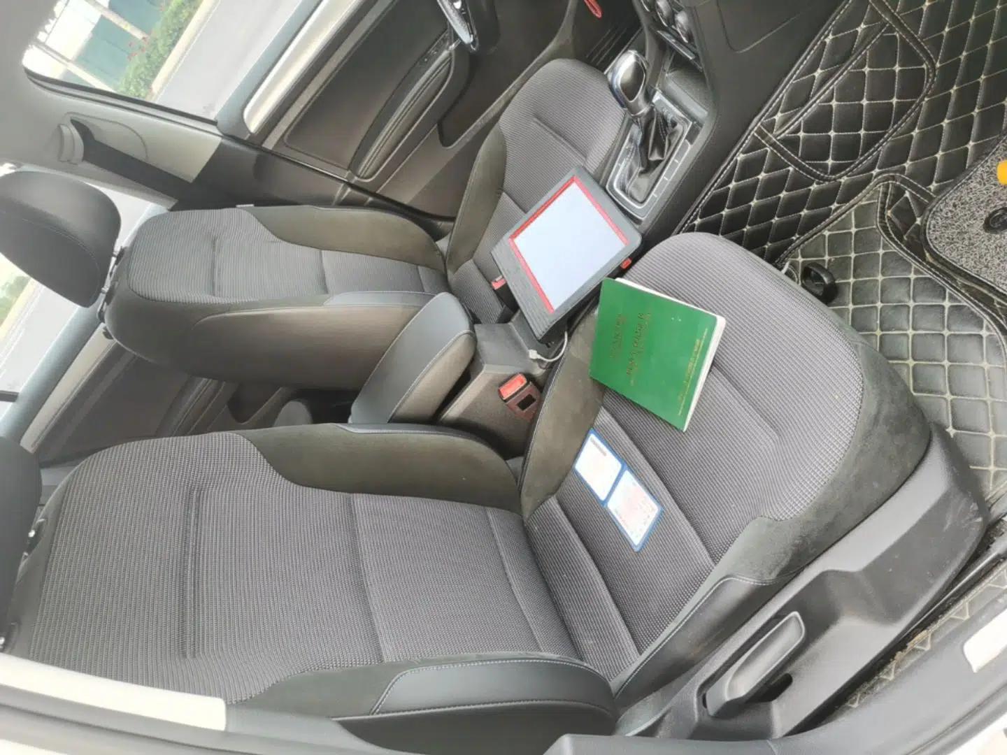 Volkswagen Golf Pure Electric 2020 Chari — миниатюра 23