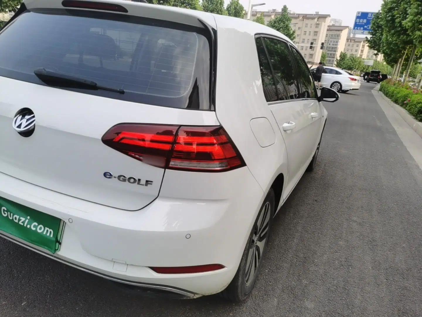 Volkswagen Golf Pure Electric 2020 Chari — миниатюра 7