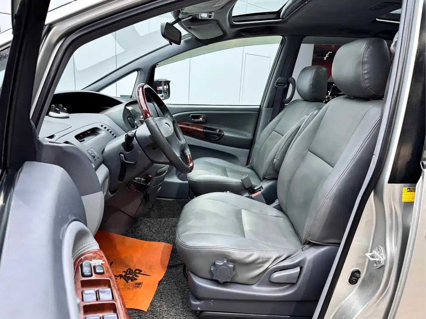 2002 Previa 2.4L Automatic DX — миниатюра 9