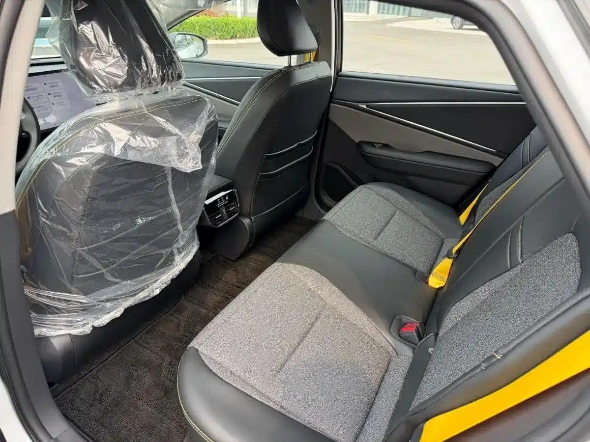 Toyota BZ5 2025 550 JOY — миниатюра 14