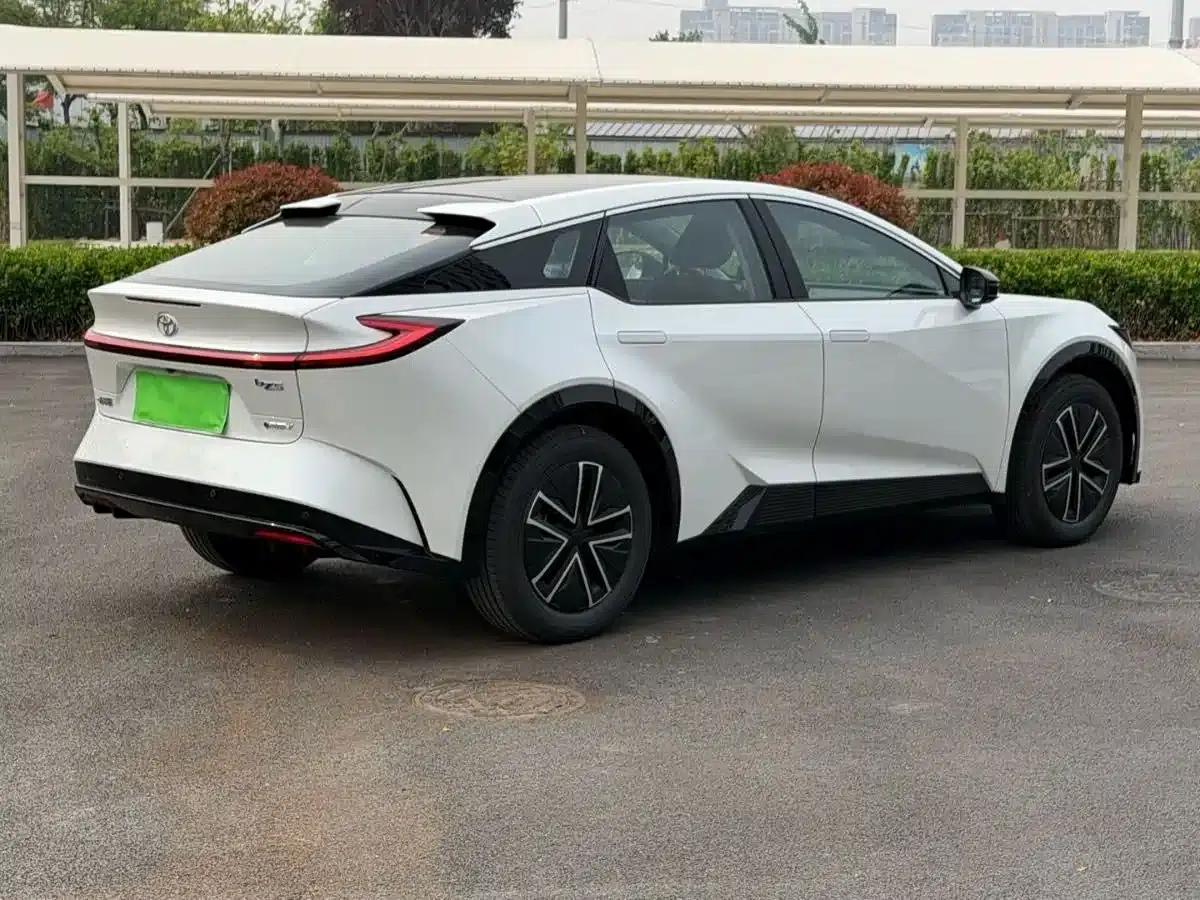 Toyota BZ5 2025 550 JOY — миниатюра 5