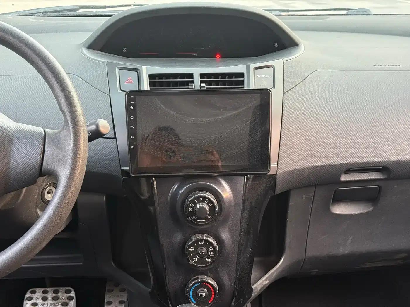 2011 Toyota Yaris 1.6G Automatic Dynamic Edition — миниатюра 13