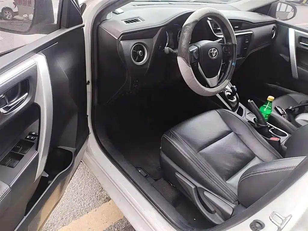 Levin Hybrid E+ 2019 1.8PH V E-CVT Luxury Edition — миниатюра 14