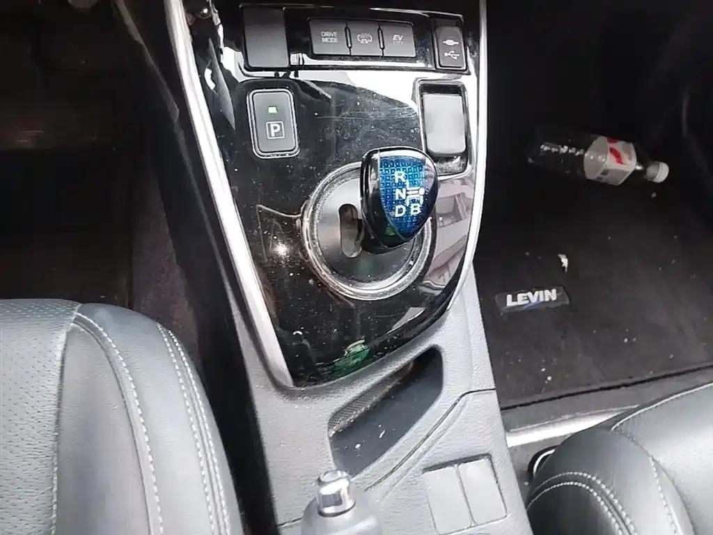 Levin Hybrid E+ 2019 1.8PH V E-CVT Luxury Edition — миниатюра 7