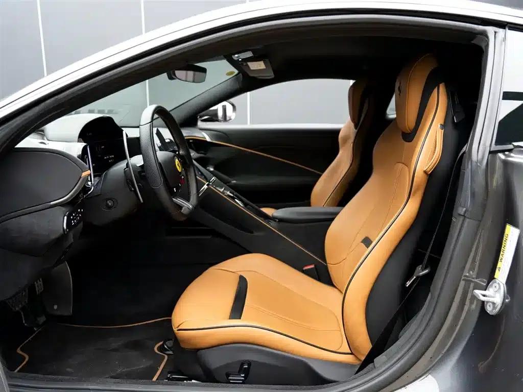 Roma 2020 3.9T V8 — миниатюра 6