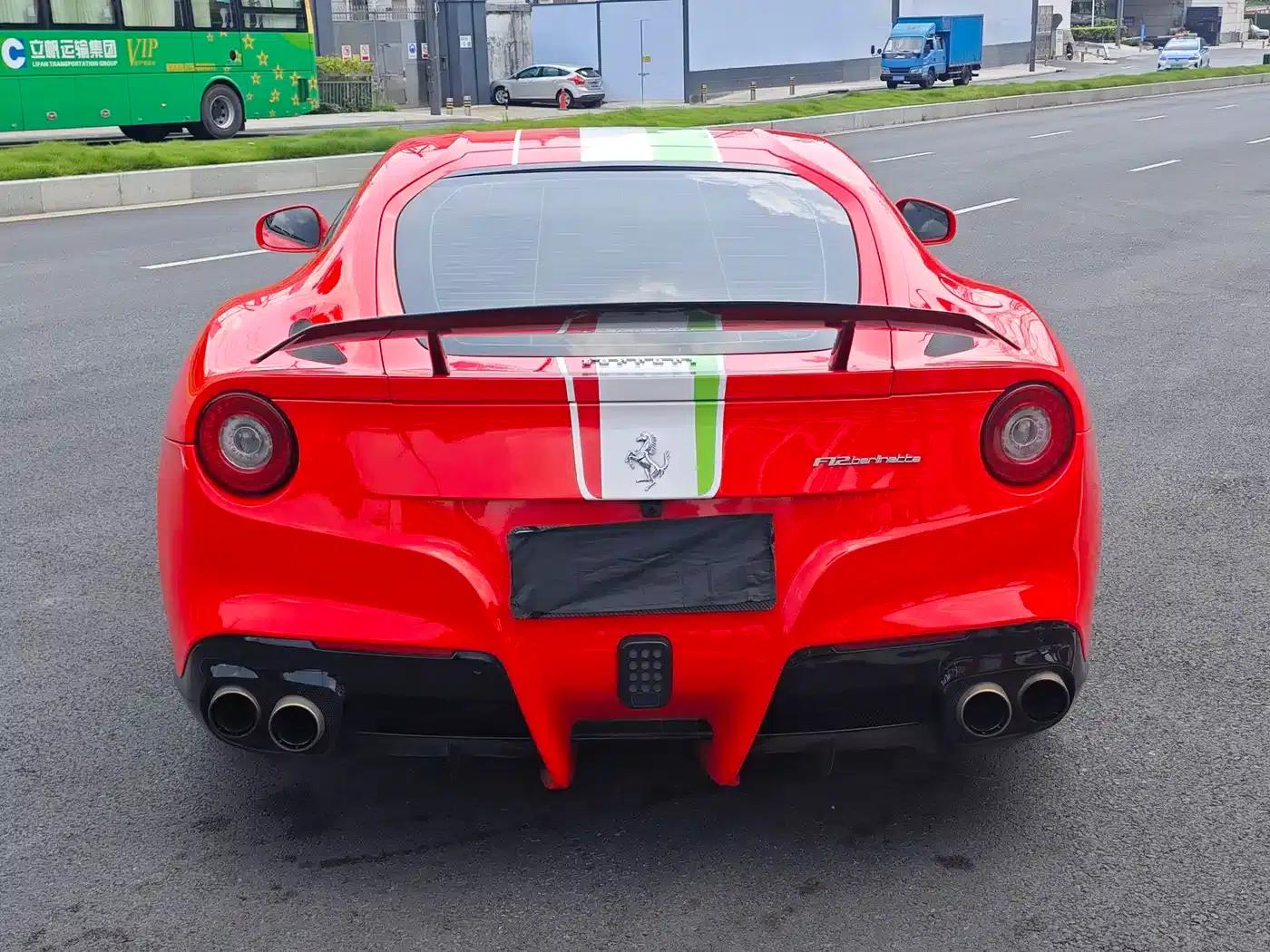 2013 F12berlinetta 6.3L Standard Model — миниатюра 5