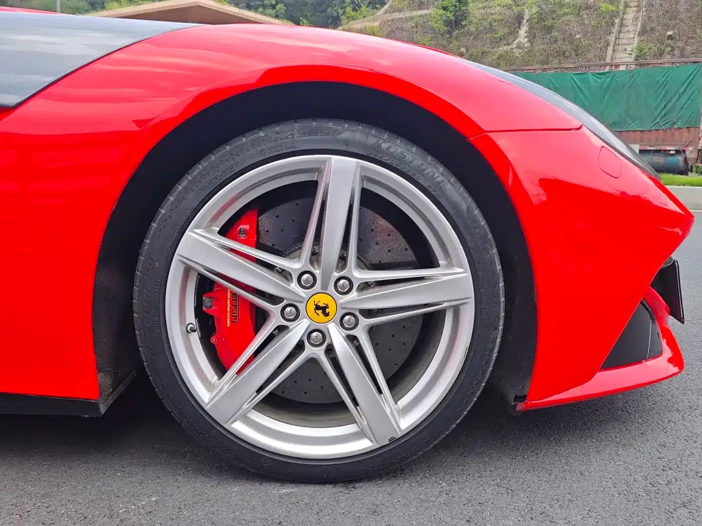 2013 F12berlinetta 6.3L Standard Model — миниатюра 7