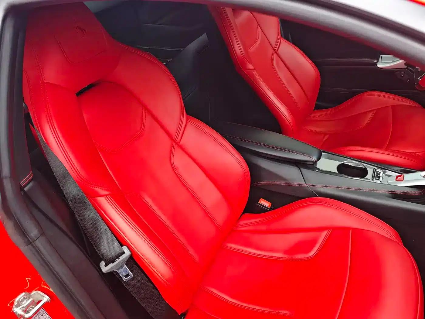 2013 F12berlinetta 6.3L Standard Model — миниатюра 10