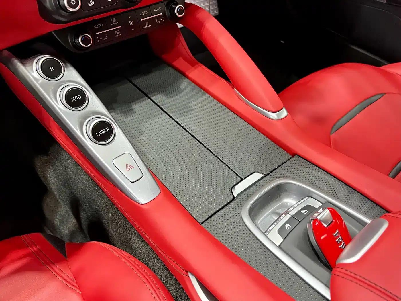 2017 GTC4Lusso 3.9T V8 — миниатюра 14