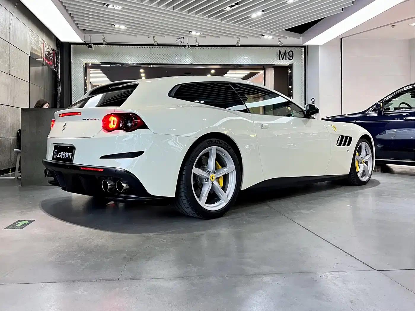 2017 GTC4Lusso 3.9T V8 — миниатюра 4