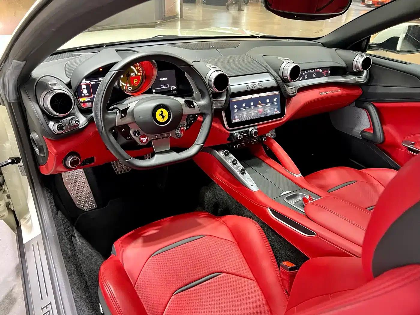 2017 GTC4Lusso 3.9T V8 — миниатюра 7