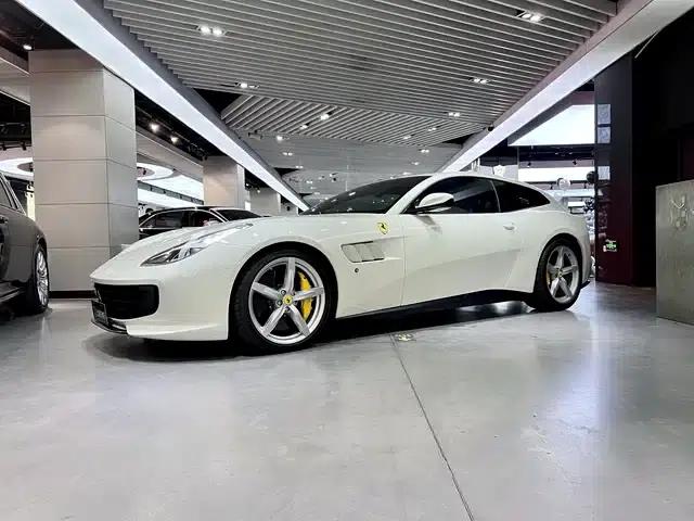 2017 GTC4Lusso 3.9T V8