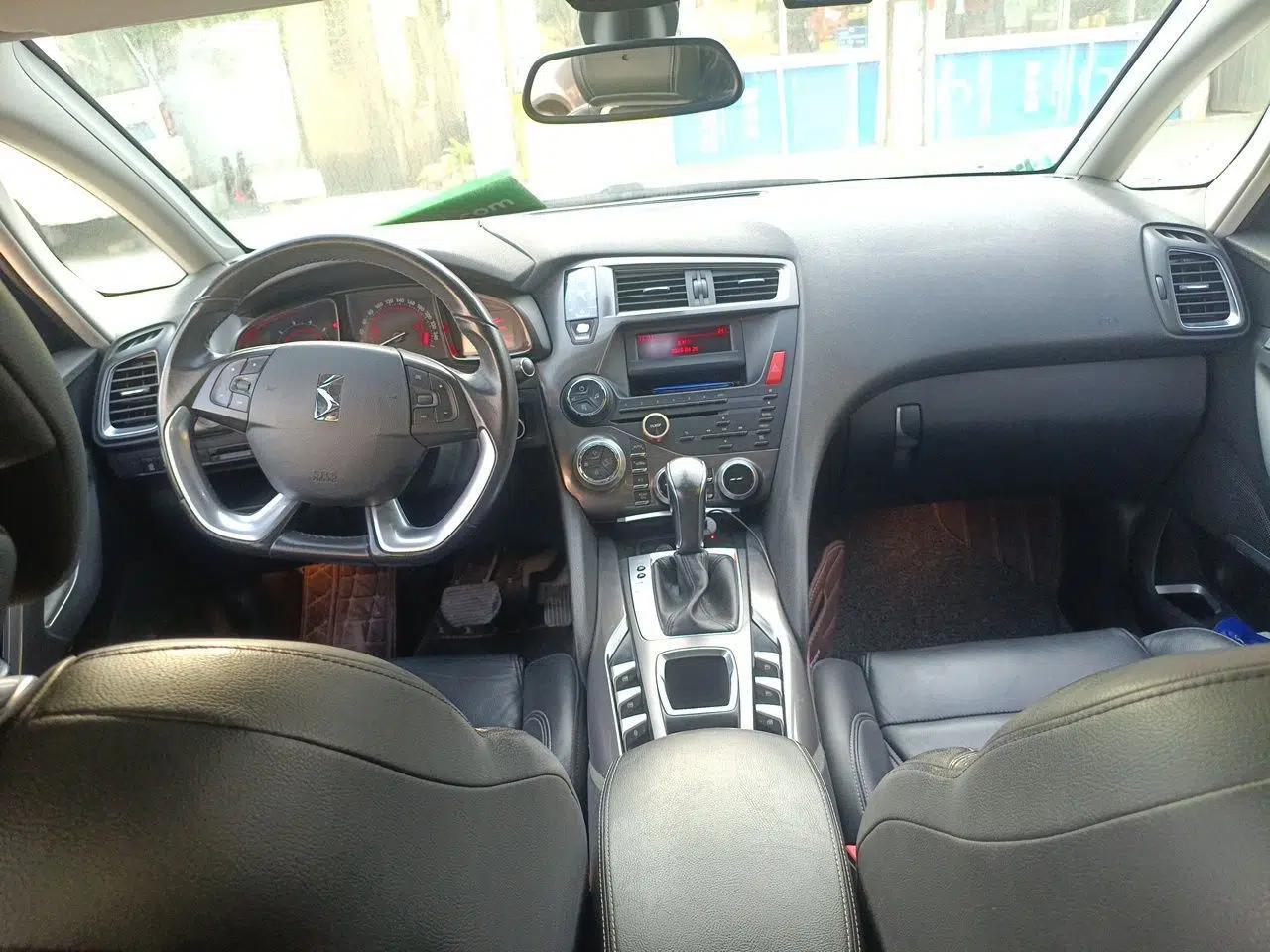DS 5 2014 1.6T Elegant Version THP160 — миниатюра 10