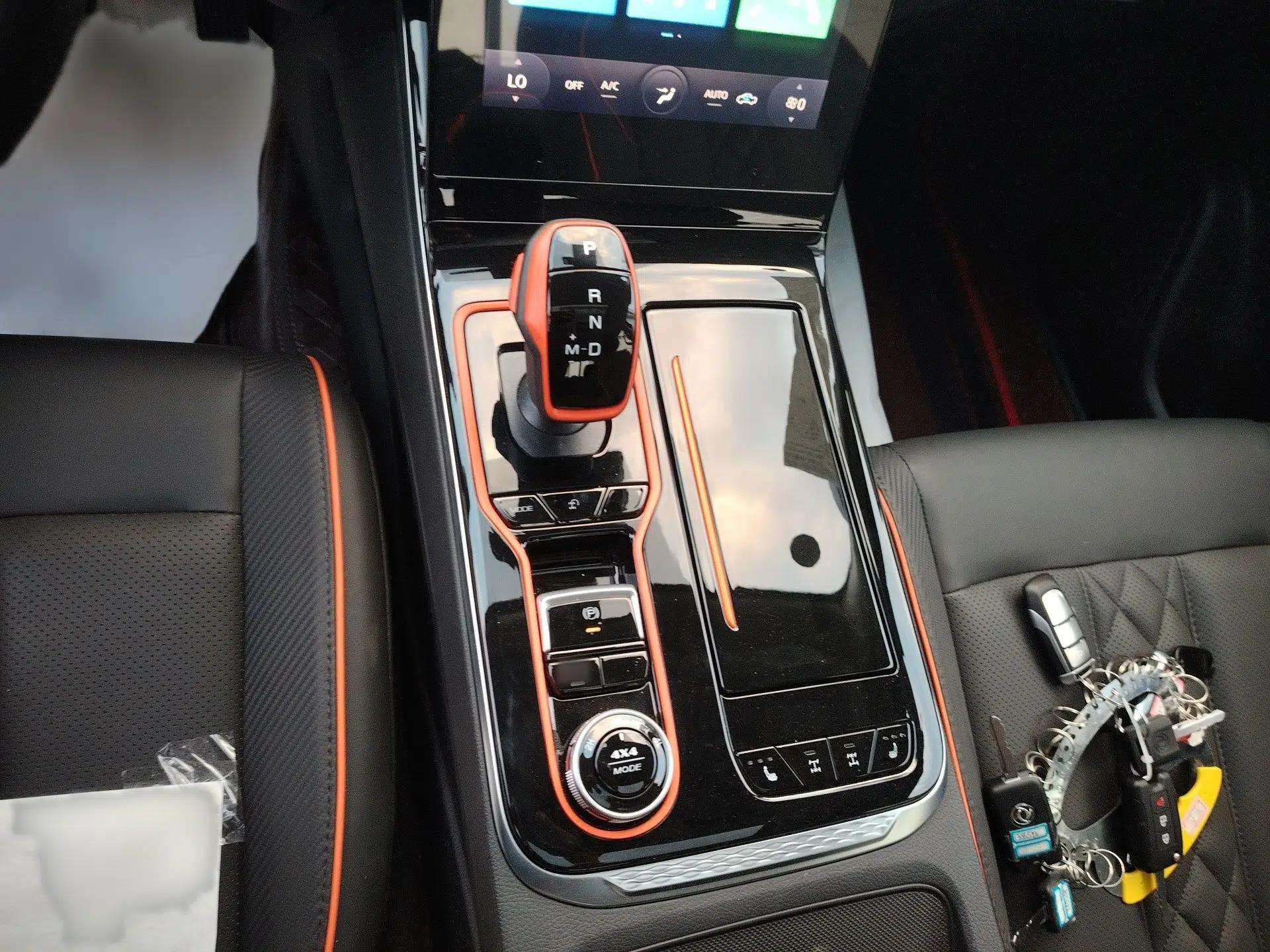 Dongfeng Ruichi 7 2023 Huxiao 2.3T Automatic 4x4 Diesel Flagship Model M9T — миниатюра 13